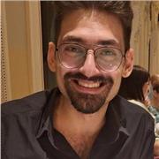Insegnante di Filosofia, con anni di esperienza nelle ripetizioni, offre lezioni private in materie umanistiche a Firenze